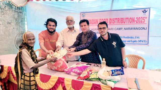 আদমজীতে ৪০০ দরিদ্র বিধবা নারীর মাঝে খাদ্য উপকরণ বিতরণ