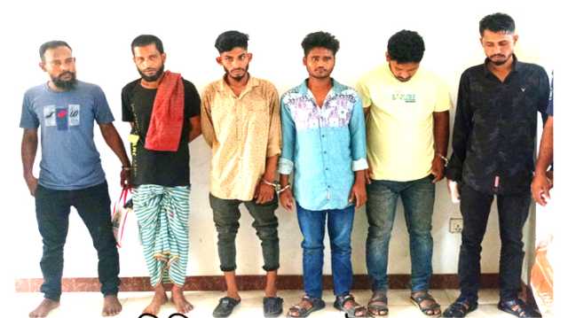 বন্দরে ২ পলাতক আসামিসহ গ্রেপ্তার ৬  