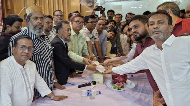 ২২নং ওয়ার্ড বিএনপি'র প্রাথমিক সদস্য ফরম বিতরণ 