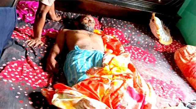 বন্দরে ২ সন্তানের জনক রাজিব মোল্লার আত্মহত্যা 