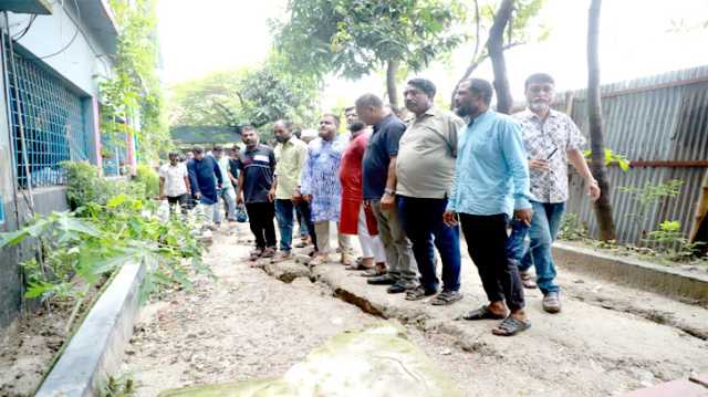 মডেল মাসুদের পক্ষে দেওভোগে ক্ষতিগ্রস্থ স্কুল পরিদর্শন করলেন মনির