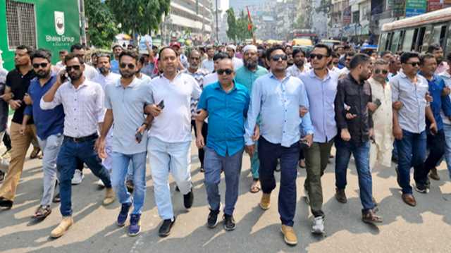 ঢাকার শ্রমিক সমাবেশে সজল- সাহেদের নেতৃত্বে মহানগর যুবদলের অংশগ্রহণ 