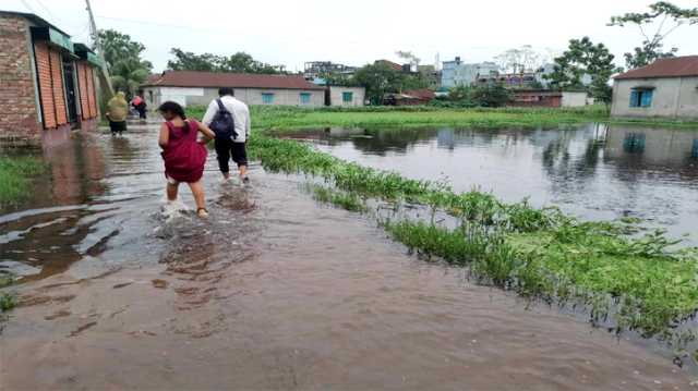 রূপগঞ্জে ৪০ গ্রামে জলাবদ্ধতা, ভোগান্তিতে অর্ধ লক্ষাধিক মানুষ