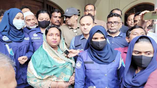সাবেক মেয়র আইভী গ্রেপ্তার (ভিডিও/ছবি)