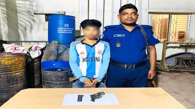 রূপগঞ্জে দেশীয় অস্ত্রসহ কিশোর গ্যাং’র সদস্য গ্রেপ্তার