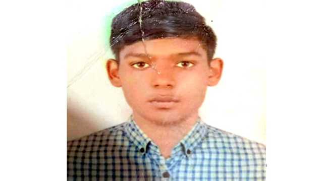 বন্দরে মিশুকসহ চালক সুমন নিখোঁজ  