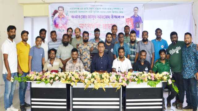 সংব‌র্ধিত হ‌লেন সাফজয়ী নারী ফুটবল দলের গোলকিপার কোচ উজ্জল‌