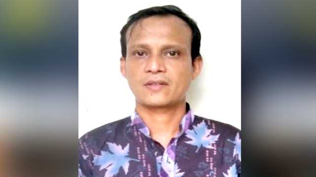 ফতুল্লায় হত্যা মামলার আসামিকে পুলিশে দিল বিএনপির নেতা-কর্মীরা