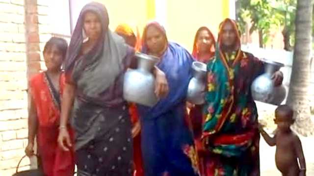 বন্দরে ১৯ থেকে ২১নং ওয়ার্ডে পানির তীব্র  সংকট  