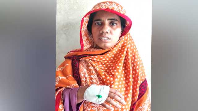 বন্দরে গৃহবধূর মুখে বিষ ঢেলে হত্যার চেষ্টার অভিযোগ  