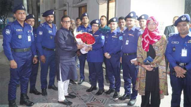 নারায়ণগঞ্জের নতুন পুলিশ সুপার মিজানুর রহমান মুন্সীর দায়িত্ব গ্রহণ