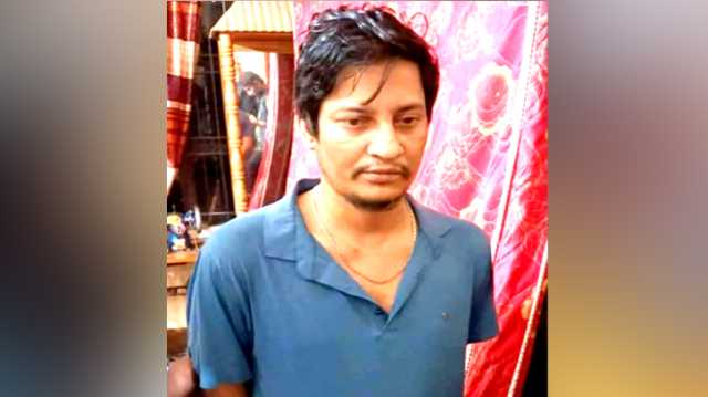 রূপগঞ্জের চিহ্নিত সন্ত্রাসী শুটার শফিক গ্রেপ্তার