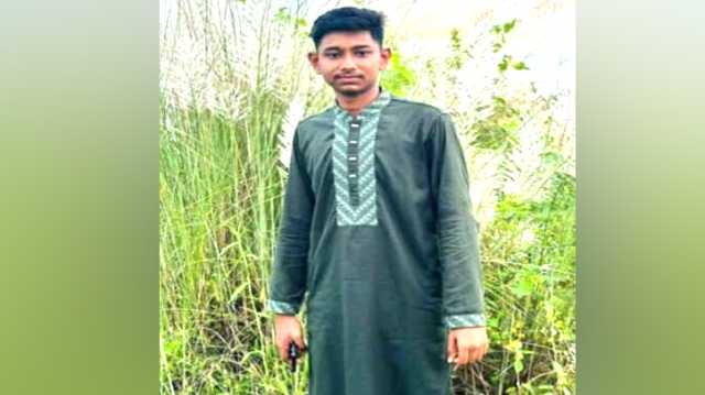 রূপগঞ্জে সড়ক দুর্ঘটনায় অষ্টম শ্রেণির ছাত্র নিহত 