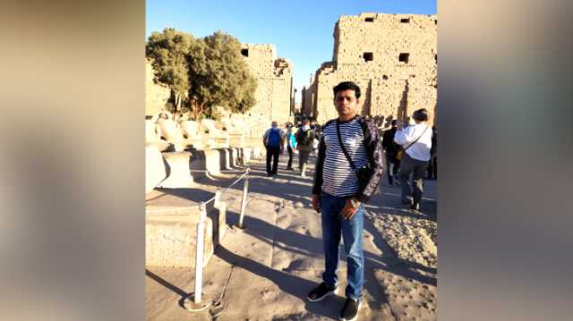 কার্নাক মন্দিরে স্মৃতিময় এক সোনালী বিকেল