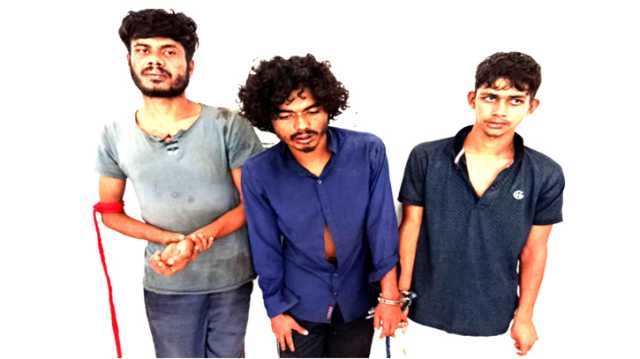 বন্দরে ৩০ লাখ টাকা ছিনতাই, ৩ ছিনতাইকারী আটক