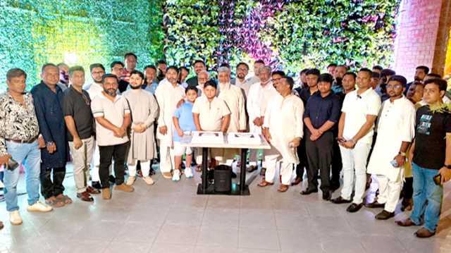 নারায়ণগঞ্জে বিশ্বমানের রেস্টুরেন্ট ‘রেড চপস্টিক’ এবং কে’স ক্যাফে’র উদ্বোধন
