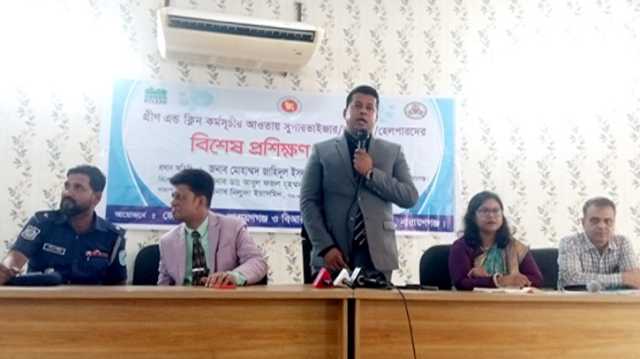 ‎কর্মদক্ষতা বৃদ্ধি করতে পারলে দেশের বাইরে অবস্থান তৈরি করতে পারবেন : ডিসি জাহিদুল