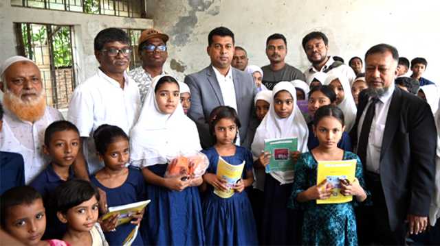 শিশু কল্যাণ প্রাথমিক বিদ্যালয় উন্নয়নের প্রতিশ্রুতি দিলেন ডিসি জাহিদুল  