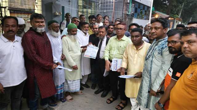  ১১ নং ওয়ার্ড বিএনপির কর্মীসভা ও ৩১ দফার লিফলেট বিতরণ 