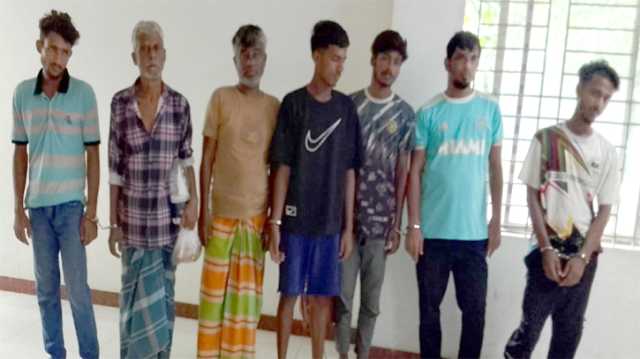 বন্দরে বিভিন্ন ওয়ারেন্টে গ্রেপ্তার ৫