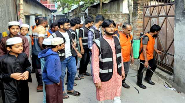 সিদ্ধিরগঞ্জে ডেঙ্গু প্রতিরোধে ও.পি.এ’র স্বেচ্ছাসেবকদের গ্রীন মিশন