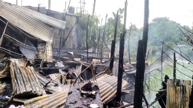 বন্দরে অগ্নিকান্ডে হোসিয়ারী মার্কেট পুড়ে ছাই