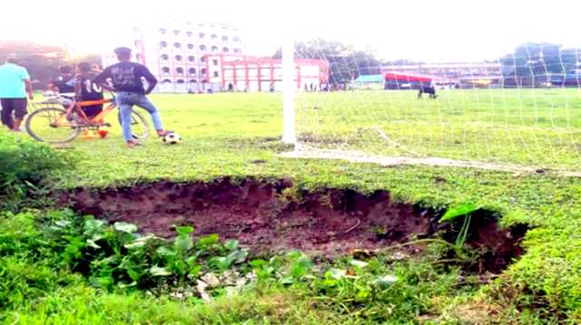 বন্দরে সোনাকান্দা ষ্টেডিয়ামের মাটি চুরি