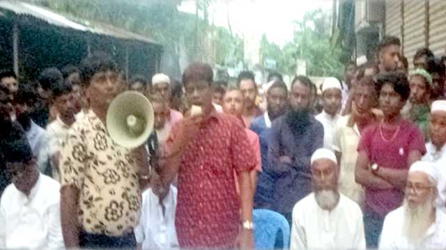 অপরাধ দমনে আইন-শৃঙ্খলা বাহিনীর পাশে থাকতে চান ৪ নং ওয়ার্ডবাসী