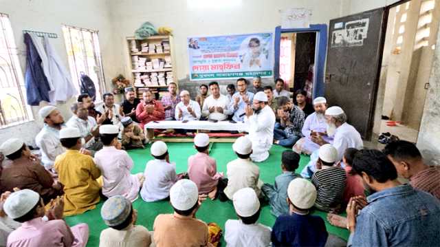 খালেদা জিয়ার সুস্থতা কামনায় মাদ্রাসার ছাত্রদের নিয়ে মহানগর যুবদলের দোয়া