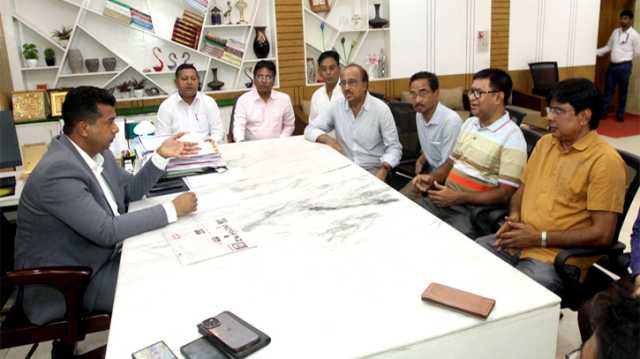 মাসদাইর শ্মশানের পুকুরে অবৈধ বেড়া অপসারণে জেলা প্রশাসকের নির্দেশ