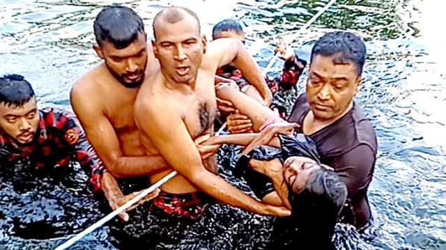 সিদ্ধিরগঞ্জে পুকুর থেকে শিশুর নিথর দেহ উদ্ধার, শোকের মাতম
