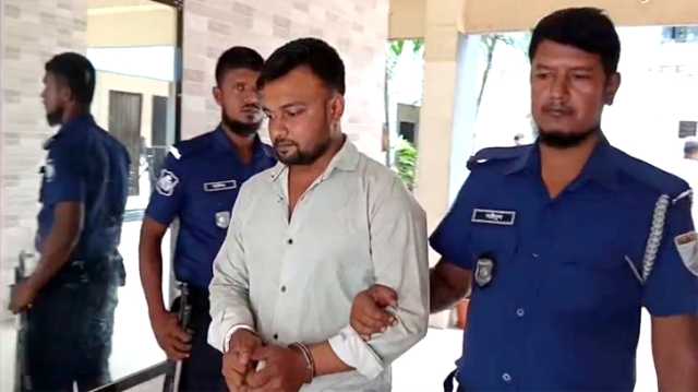 রূপগঞ্জে ডিবি পুলিশ পরিচয়ে চাঁদাবাজি, যুবক গ্রেফতার