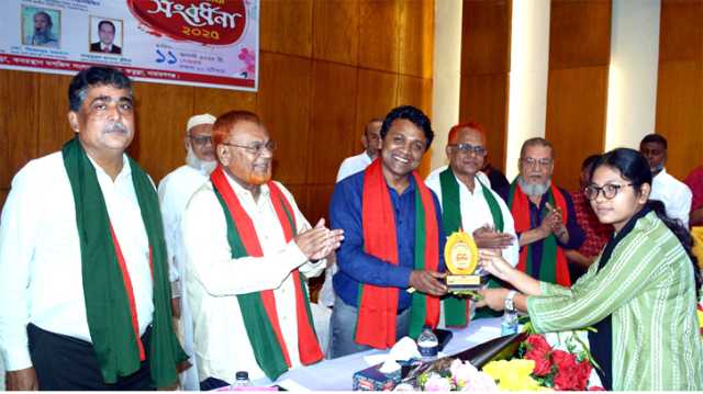আমাদেরকে স্বার্থক হতে হবে, আর স্বার্থক হতে গেলে কৃতজ্ঞ হতে হয় : অতি. জেলা প্রশাসক