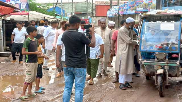 বৈরি আবহাওয়ার মধ্যেও সোনারগাঁয়ে জামায়াতে ইসলামীর গণসংযোগ 