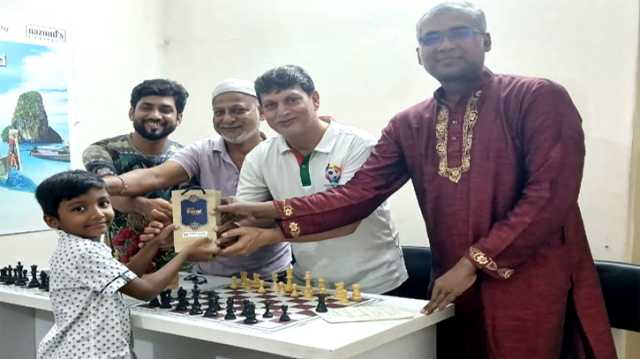নাহার চেস একাডেমির বিশ্ব শিশু দিবস দাবায় সৌর অপরাজিত চ্যাম্পিয়ন সাম্য রানার আপ