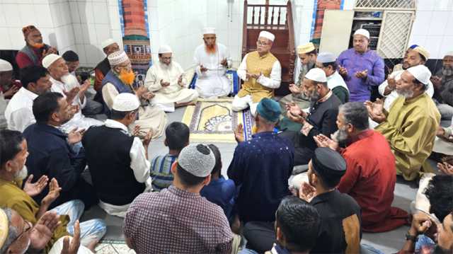 খালেদা জিয়ার রোগমুক্তি কামনায় ২৩নং ওয়ার্ড বিএনপির দোয়া