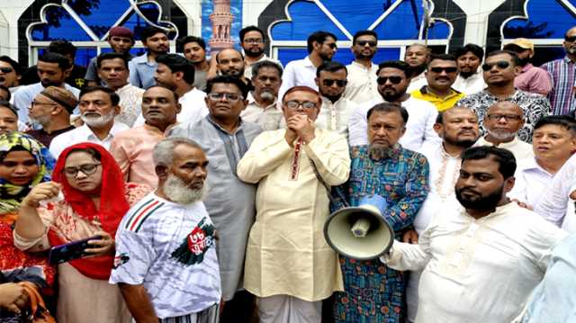 শেখ হাসিনা ও তার দোসরদের বিচার বাংলার মাটিতে করতে হবে : সাখাওয়াত 