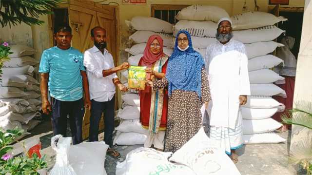 বন্দরে কৃষকদের বিনামূল্যে বীজ ও সার বিতরণ