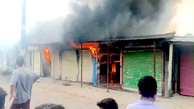 বন্দরে অগ্নিকান্ডে ৩টি দোকান ভস্মীভূত, ১০ লাখ টাকা ক্ষতি সাধন