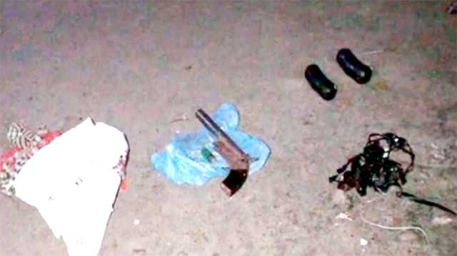 শহরের বাবুরাইল থেকে আগ্নেয়াস্ত্র ও বোমাসদৃশ বস্তু উদ্ধার