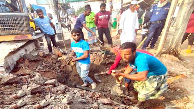 কুতুবপুর ও কেওঢালায় অবৈধ গ্যাস সংযোগ উচ্ছেদ অভিযান  