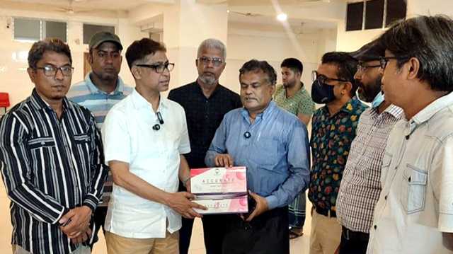 তারেক রহমানের নির্দেশে ডেঙ্গু কিট প্রদানের কার্যক্রম চলমান থাকবে : মামুন মাহমুদ