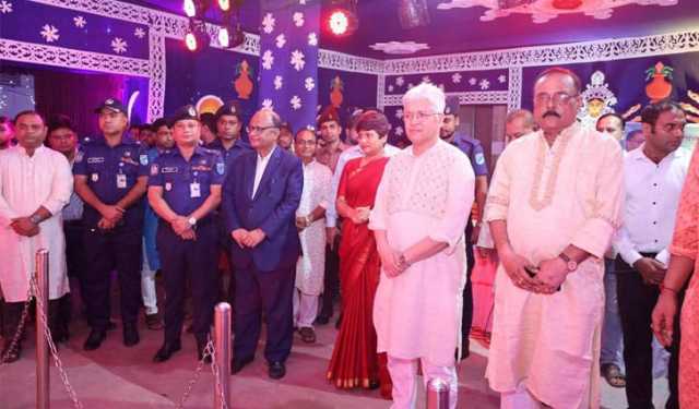 নির্বিঘ্নে পূজা উদযাপনের বিষয়ে সচেষ্ট সরকার: উপদেষ্টা আদিলুর