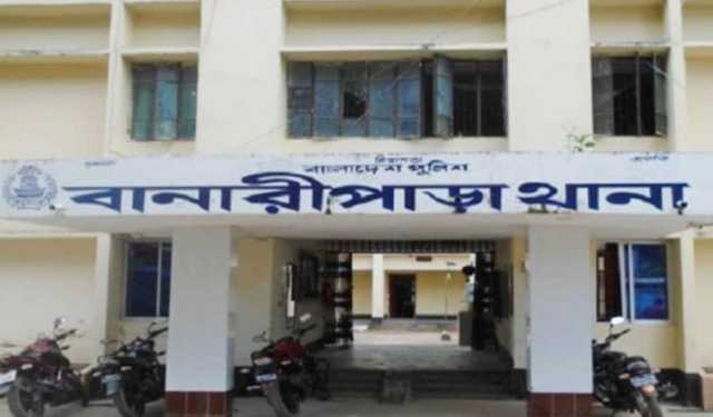 খাটের ওপর পড়ে ছিল রাজমিস্ত্রির মরদেহ