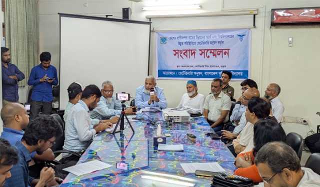 প্রাণিসম্পদের উন্নয়নে কম্বাইন্ড ডিগ্রিকে অপরিহার্য বাকৃবি শিক্ষক