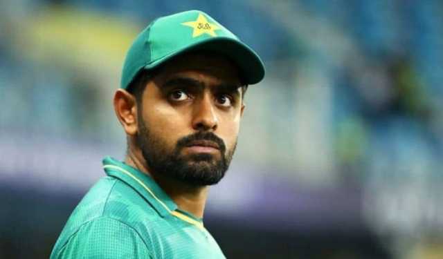বাবরের শেষ সেঞ্চুরির পর ৪ অধিনায়ক বদল, ৩ কোচ বরখাস্ত