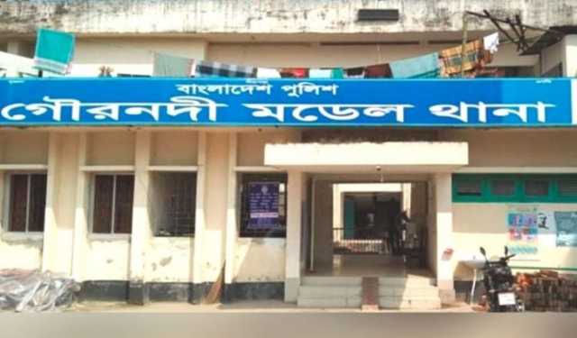 তদন্ত ছাড়াই সাংবাদিককে মামলায় জড়ালো পুলিশ