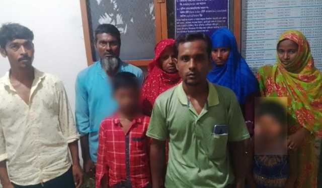 সাতক্ষীরা সীমান্ত দিয়ে আরো ১৫ বাংলাদেশিকে হন্তান্তর