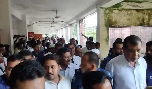 বরগুনার ১২ আইনজীবী কারাগারে