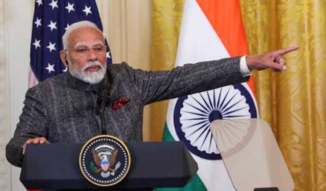 মার্কিন অস্ত্র ও বিমান কেনার পরিকল্পনা স্থগিত করেছে ভারত